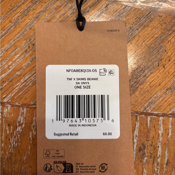 The North Face x SKIMS Onyx Black Beanie Knit Hat NWT Exclusive Limited SKIMS - Picture 5 of 5